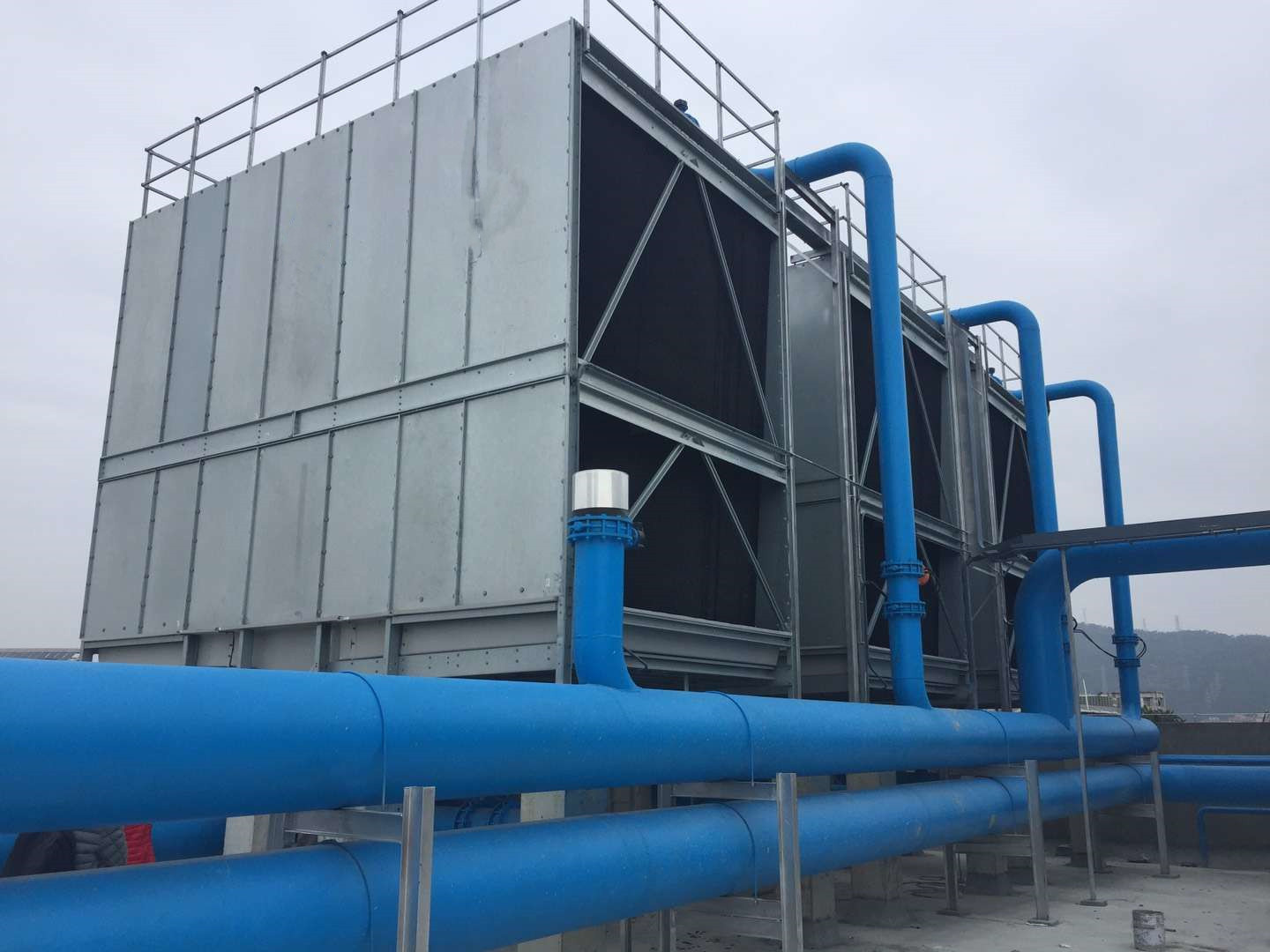 通常玻璃鋼冷卻塔空氣處理系統工作原理