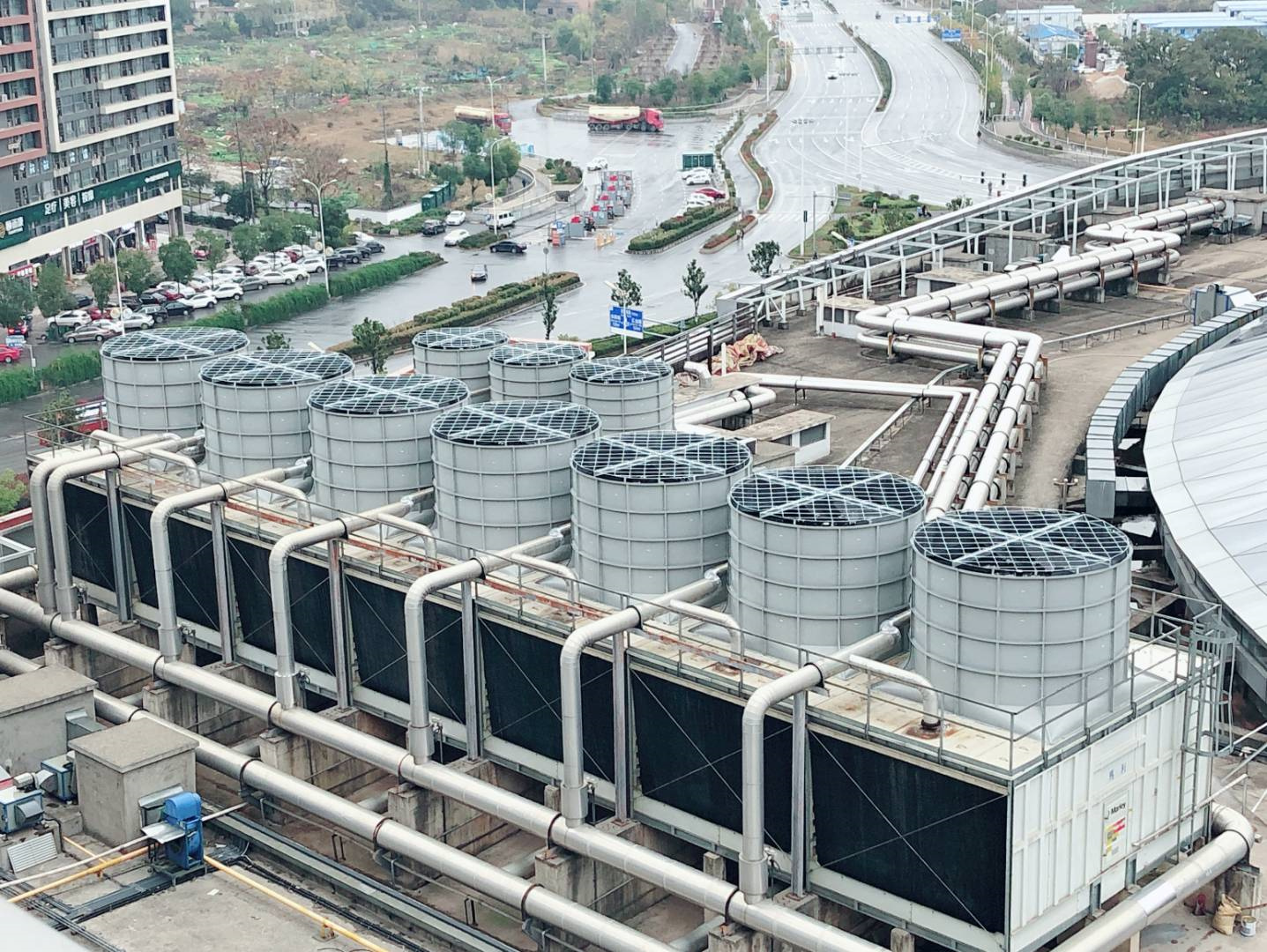 冷卻塔維護是延長壽命的關(guān)鍵,冷卻塔清理和維護